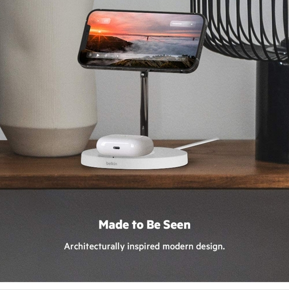 Belkin MagSafe 2-in-1 Wireless Charger - Picture 4 of 5